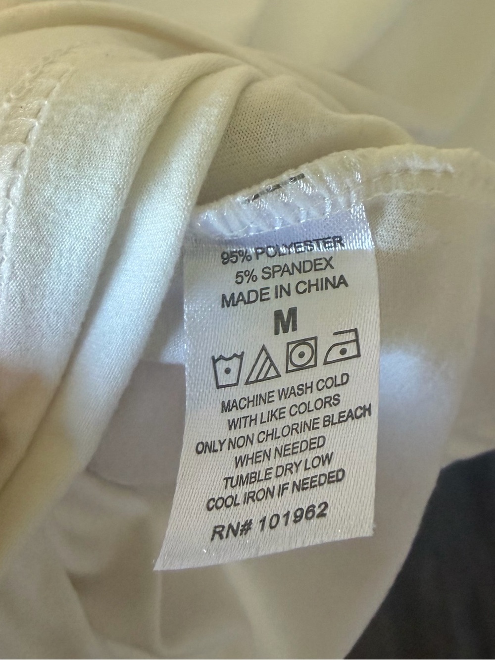 Chances R White Top Size Medium - Picture 4 of 5